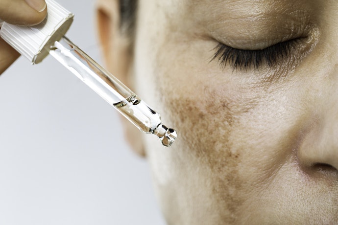 Look for Proven Melasma-Fighting Ingredients Such as Arbutin and Niacinamide