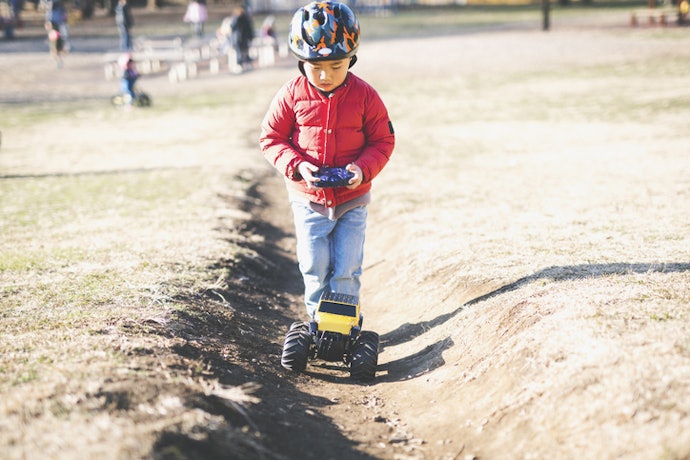 For Off-Road Use (Grass, Sand, Uneven Ground): Consider Monster Trucks, Crawlers, or Buggies