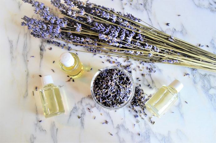 For Bedrooms, Go for Soothing Scents Like Lavender, Chamomile, or Vanilla