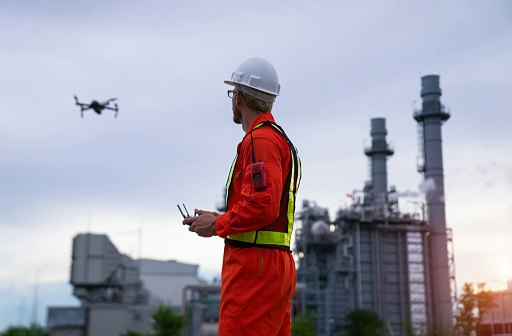 Single Rotor Drones Are Best for Extended Hovering and Heavy Payloads