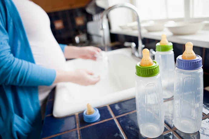 Select a Baby-Friendly Formula for Your Little One’s Utensils and Bottles