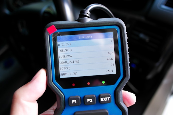 Choose a Product That Monitors Live Engine Data to Detect Issues Early