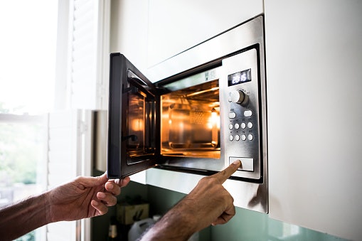 Save on Kitchen Space With Microwave Steam Sterilizers