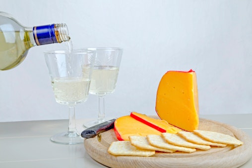 Semi-Hard Queso de Bola Is Perfect for Slices and Shredding