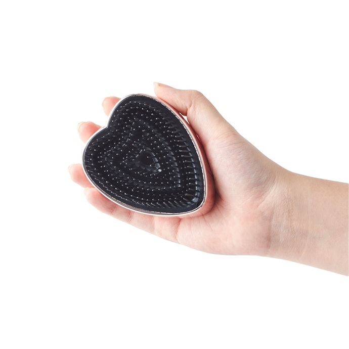 Opinions Were Mixed on How Easy the ReFa Heart Brush Is to Hold