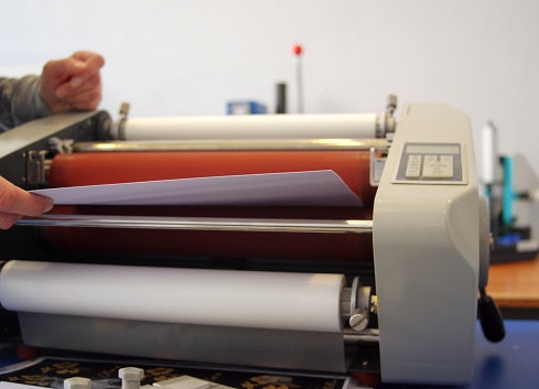 Use a Cold Laminator for Heat-Sensitive Materials