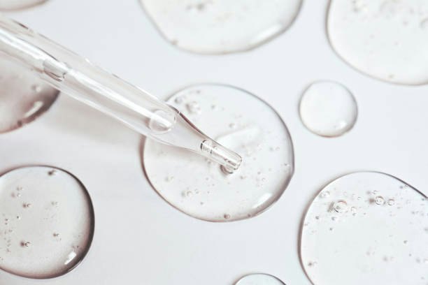 For Oily Skin and Enlarged Pores, Look for AHAs, BHAs, or Retinoids