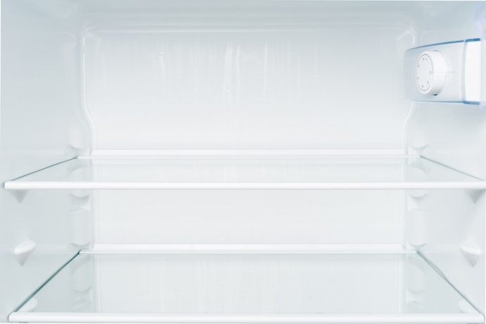 Adjustable Shelves and Large Bottle Racks Help Maximize Space