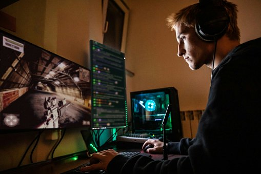 Gaming Monitors Have High Refresh Rates for Better Gameplay