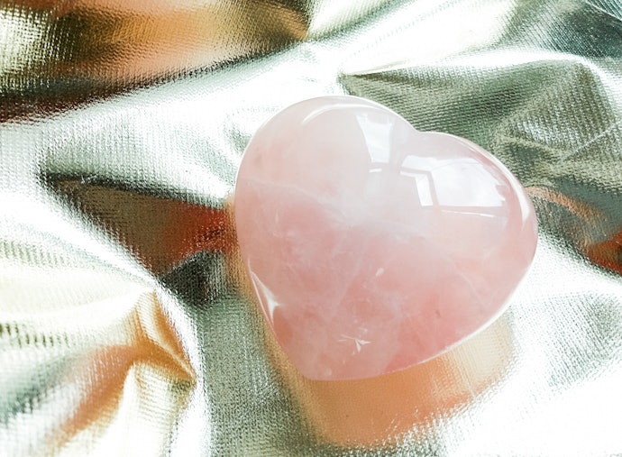 Heart-Shaped Gua Sha Tools for Deeper Stimulation