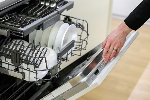 Freestanding Dishwashers for Larger Loads