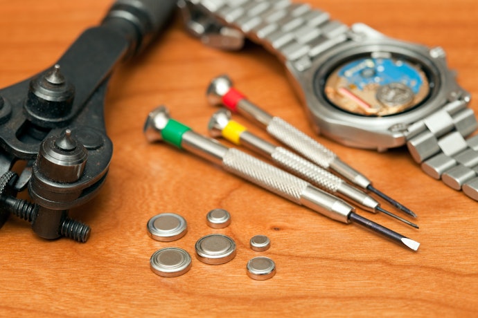 A Battery Operated Watch for Easy Use