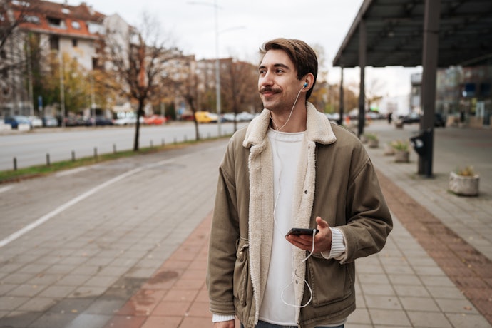 Noise Cancellation or Noise Isolation for Commuting and Studying