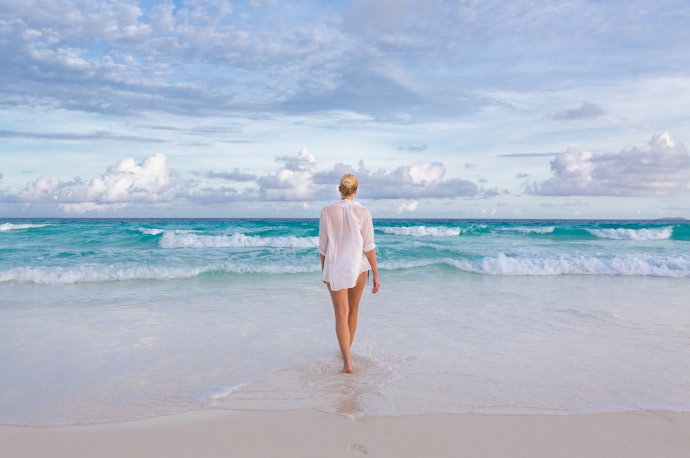 Tunics, Caftans and Kimonos for a Loose and Flowy Fit