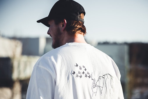 Personalize the Fit of Your Cap With Adjustable Closures