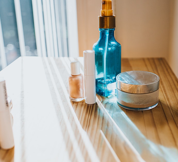 Disinfect Your Brush On-the-Spot With a No-Rinse Cleanser