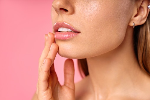 Glossy Liquid Lipsticks Make Lips Look Fuller and More Hydrated