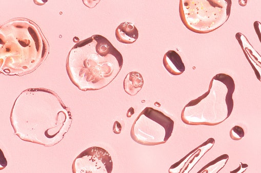 Hydrate the Skin and Heal Blemishes With Niacinamide