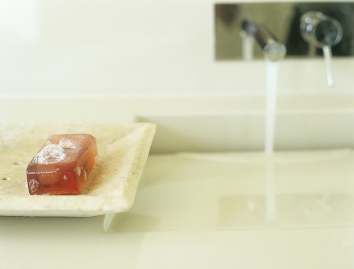 Ceramic and Glass Add a Stylish and Elegant Touch