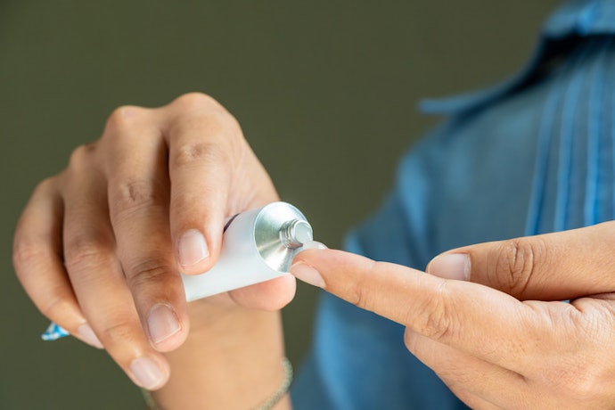 Choose OTC Lidocaine Creams for Quick, Temporary Numbing Relief