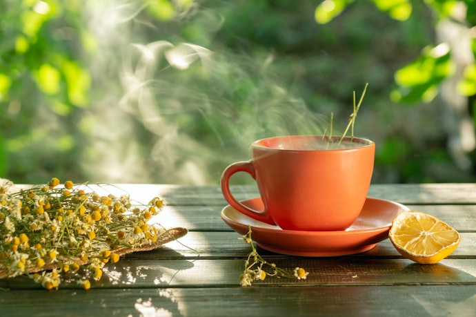 For Refreshing Taste: Try Chamomile With Lemon or Lemongrass