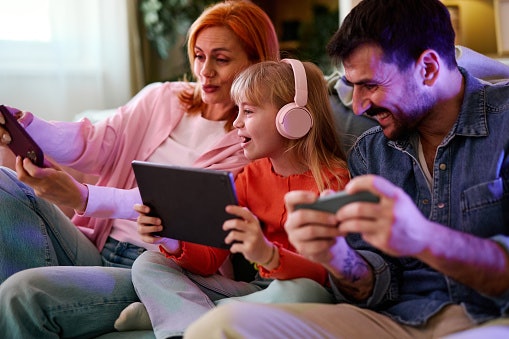 64 GB–128 GB for Casual Use, 256 GB+ for Gaming and Offline Content
