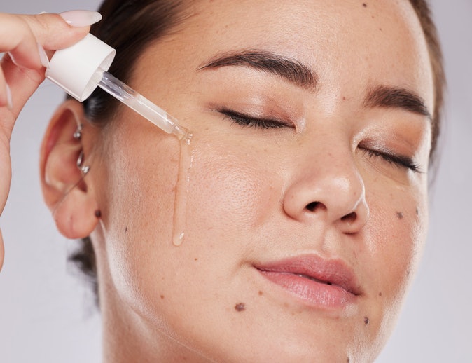 For Dry or Dehydrated Skin: Choose Oil Rich in Vitamin E and Essential Fatty Acids