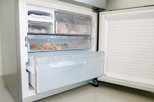 Colder Air Is Expected With a Direct Cool Bottom Freezer