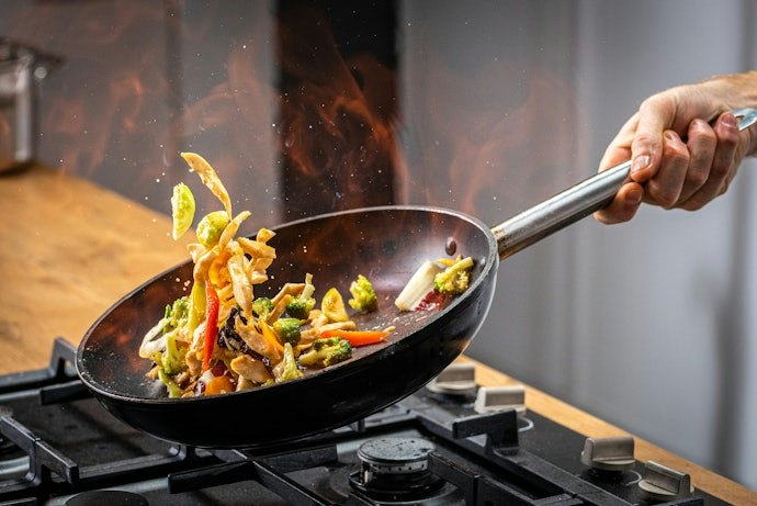 Carbon Steel: For Faster Heating Without Extra Weight