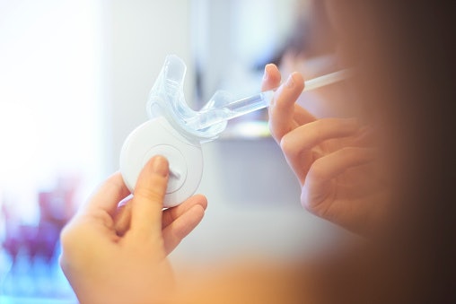 Whitening Gels Call for a Strict Schedule but Are Fast-Acting
