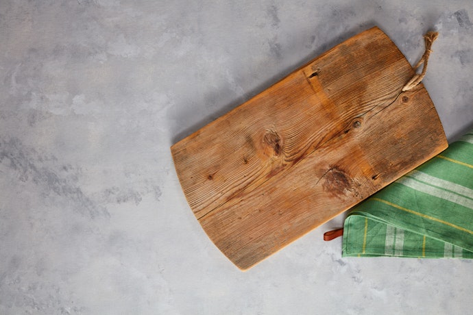 Go for Chopping Boards That Are Made From Close-Grained Hardwoods