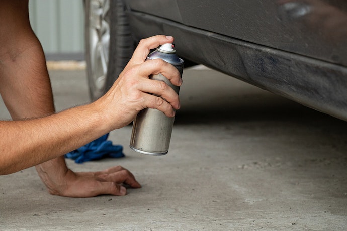 Acrylic Paint: Best for Quick DIY Repairs and Small Touch-Ups