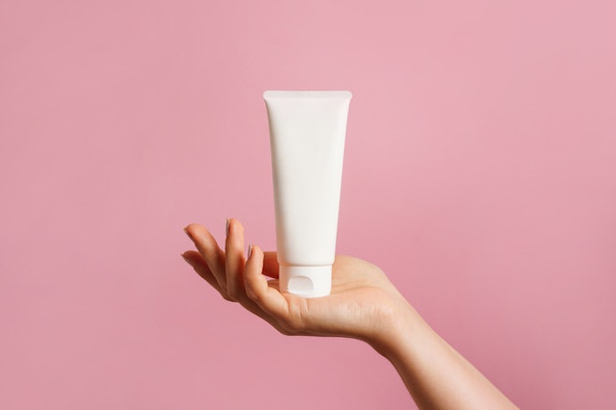 Avoid Fragrances and Other Irritants Like Sulfates, Alcohol, Parabens, and Phthalates
