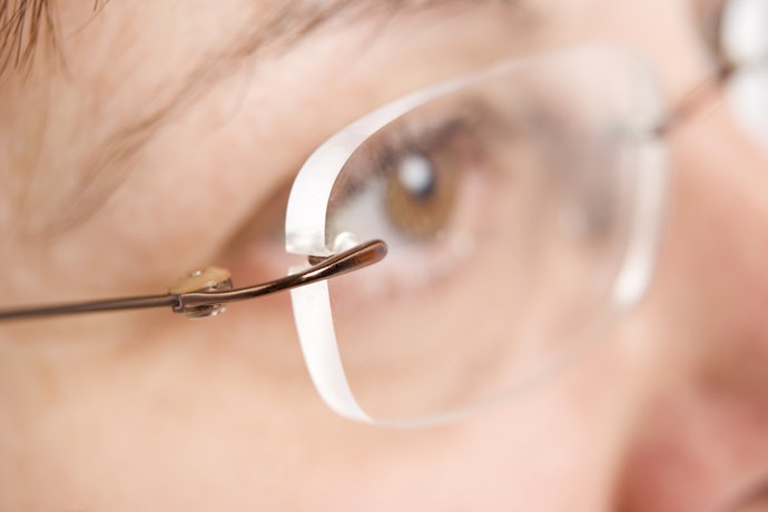 Rimless Frames Minimize the Look of Your Reading Glasses