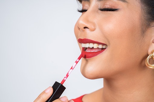 Liquid Lipsticks Are Highly Pigmented and Do Not Need Frequent Reapplication