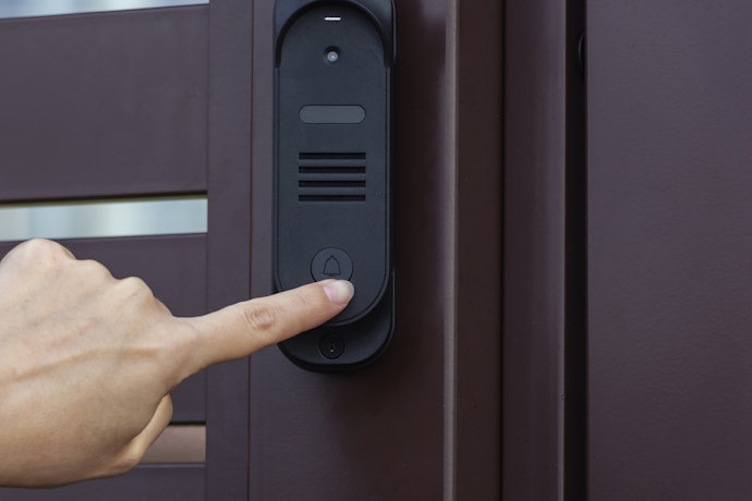 For Large Homes With Multiple Entrances, Select One With Extra Push Buttons and Receivers