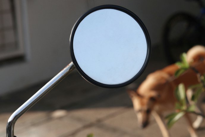 For a Sleek Look on Smaller Bikes: Opt for Round or Compact Mirrors