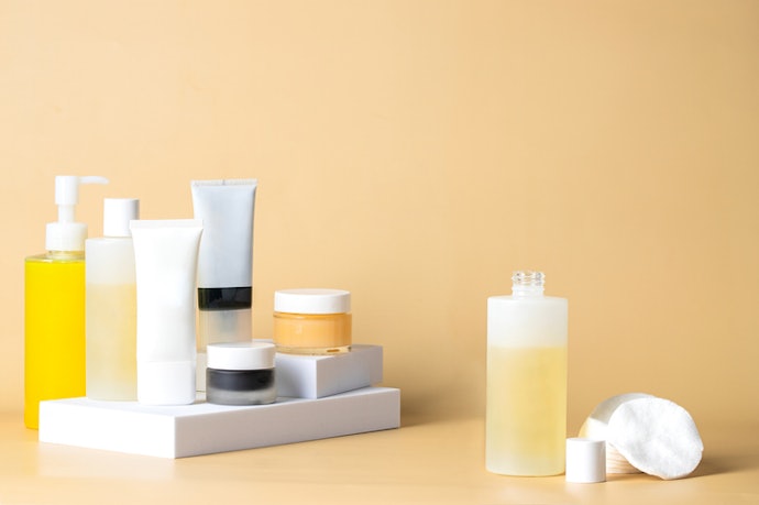 Avoid Strong or Unregulated Lightening Agents