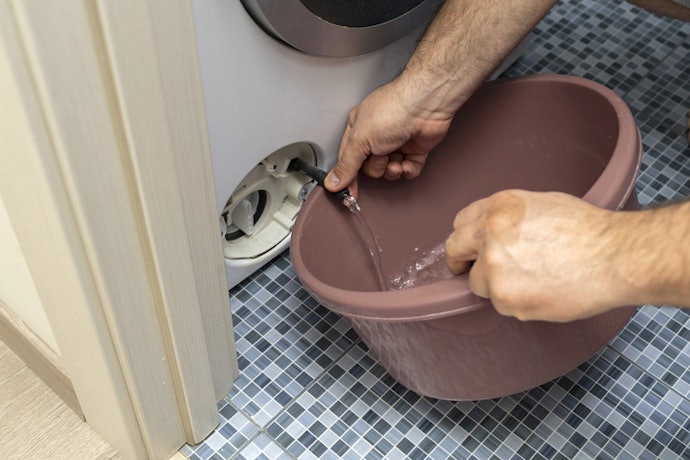 Pick Models That Allow Manual Water Filling and Drainage
